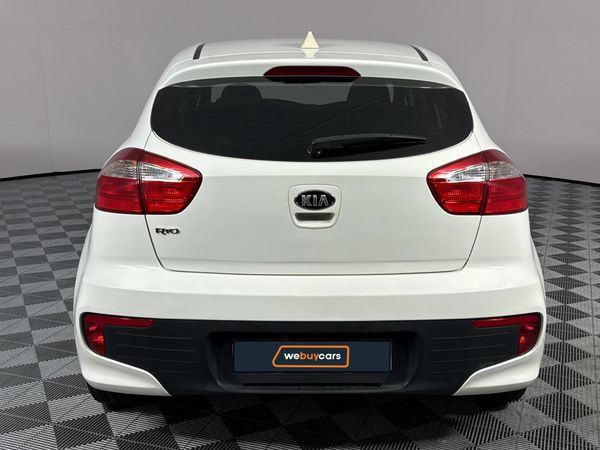 2015-Kia-Rio-12-5-dr image:17