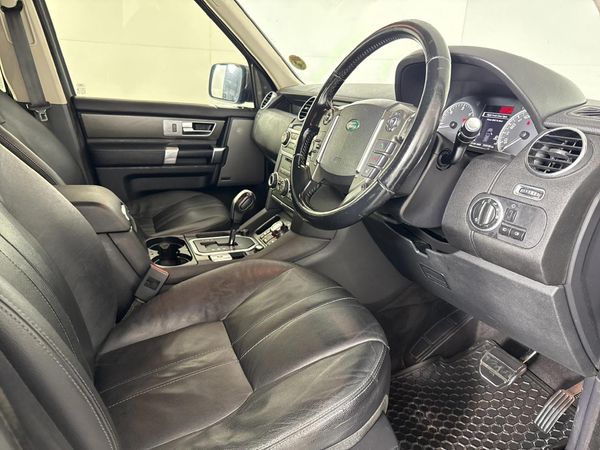 2012-Land-Rover-Discovery-4-30-TD-SD-V6-SE image:9