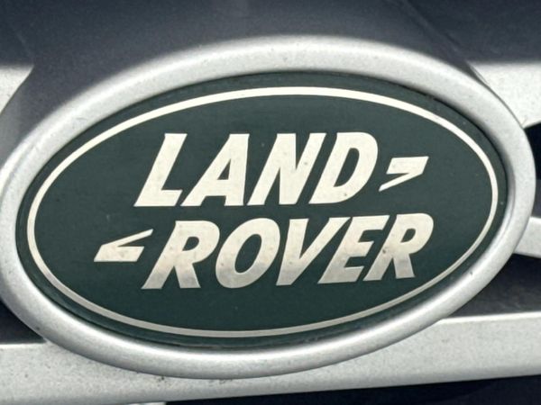 2012-Land-Rover-Discovery-4-30-TD-SD-V6-SE image:11