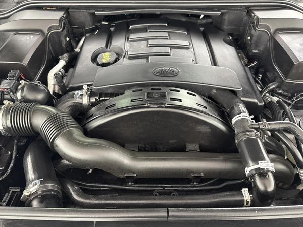 2012-Land-Rover-Discovery-4-30-TD-SD-V6-SE image:13
