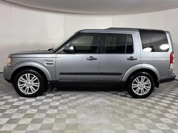 2012-Land-Rover-Discovery-4-30-TD-SD-V6-SE image:19