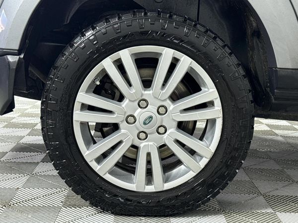 2012-Land-Rover-Discovery-4-30-TD-SD-V6-SE image:6