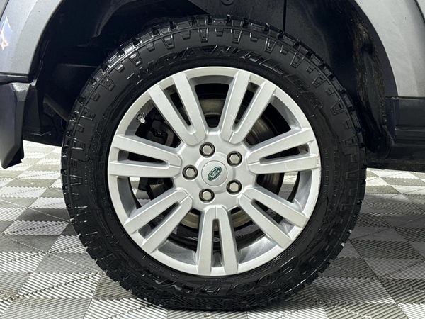 2012-Land-Rover-Discovery-4-30-TD-SD-V6-SE image:7