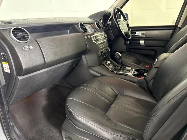 2012-Land-Rover-Discovery-4-30-TD-SD-V6-SE image:8