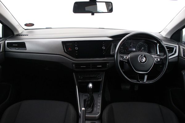 2019-Volkswagen-Polo-10-TSI-Comfortline-Auto image:1