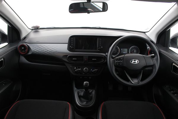 2024-Hyundai-Grand-i10-10-Motion image:1