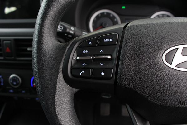 2024-Hyundai-Grand-i10-10-Motion image:4
