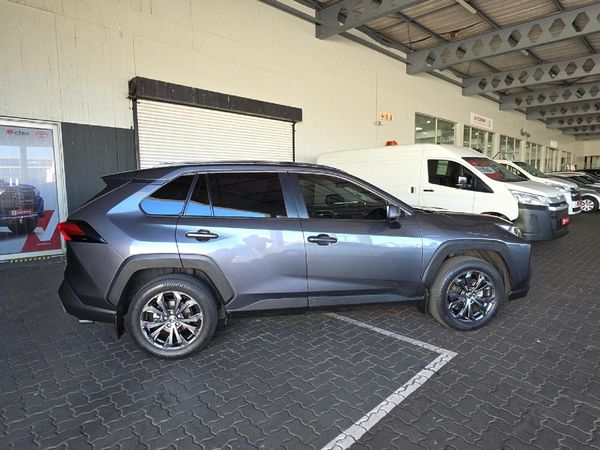 2023-Toyota-RAV4-20-GX-R-CVT-AWD image:2