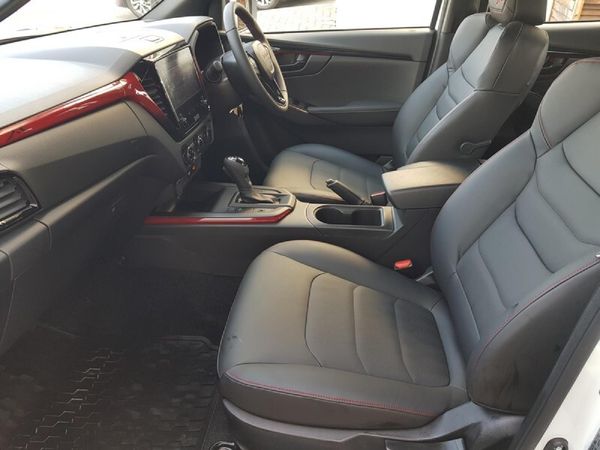 2026-Isuzu-D-Max-19-DDI-HR-X-Rider-Auto-Double-Cab image:7