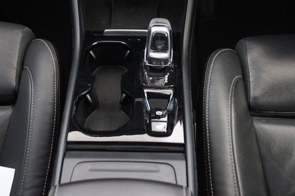 2018-Volvo-XC40-D4-Inscription-AWD-Auto image:14