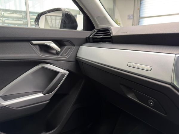 2025-Audi-Q3-Sportback-35TDI-Urban-Edition image:24
