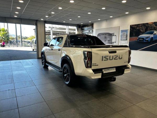 2022-Isuzu-D-Max-30-DDI-V-Cross-HR-Auto-Double-Cab image:19