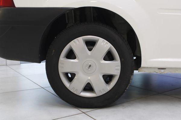 2024-Nissan-NP200-16 image:10
