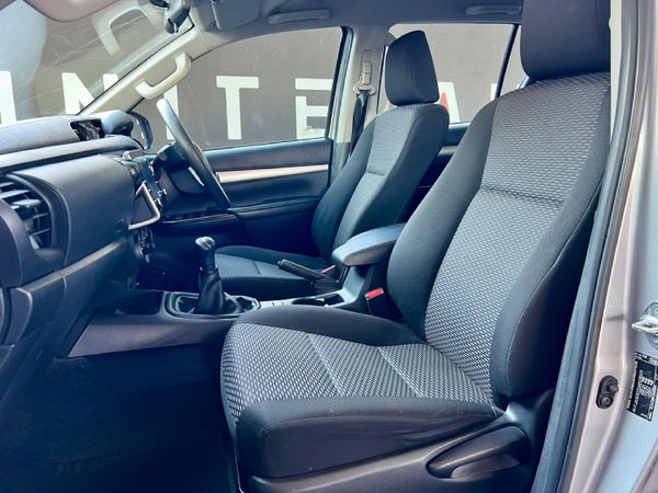 2021-Toyota-Hilux-24-GD-6-Raised-Body-Raider-Double-Cab image:14