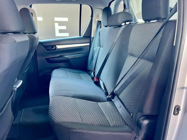 2021-Toyota-Hilux-24-GD-6-Raised-Body-Raider-Double-Cab image:15