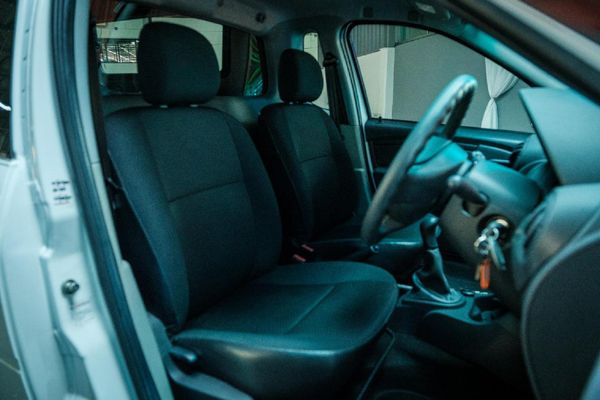 2022-Nissan-NP200-16-AC-Safety-Pack image:16