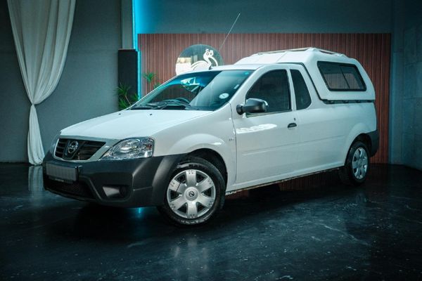 2022-Nissan-NP200-16-AC-Safety-Pack image:1