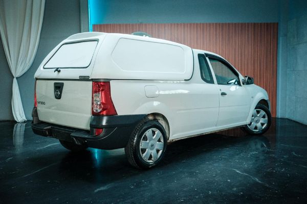 2020-Nissan-NP200-16-AC-Safety-Pack image:4