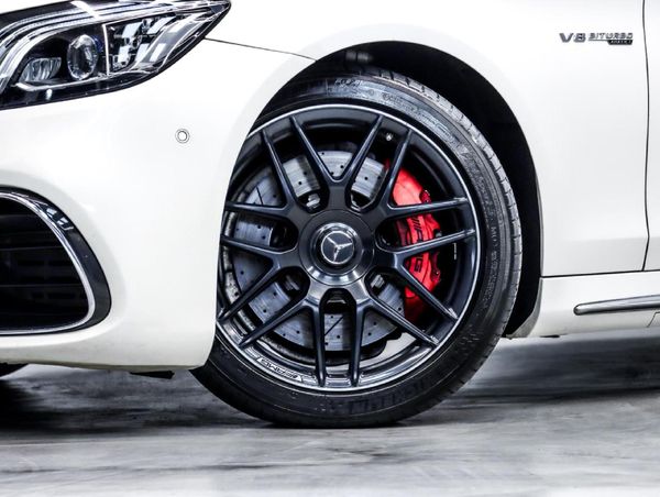2019-Mercedes-AMG-S-Class-S63-AMG image:2
