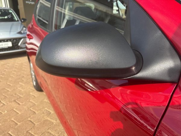 2026-Hyundai-Grand-i10-10-Motion image:10