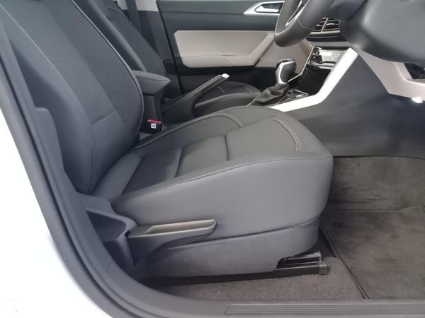2026-Volkswagen-Polo-Sedan-10TSI-Style image:12