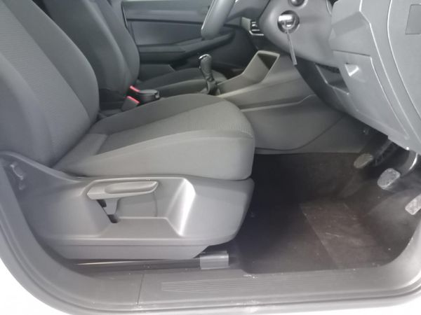 2025-Volkswagen-Caddy-Cargo-16i-81kw-Panel-Van image:24