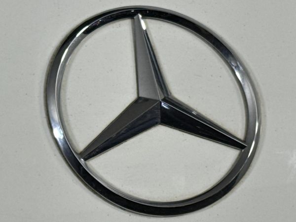 2021-Mercedes-Benz-GLE-400d-4Matic image:10