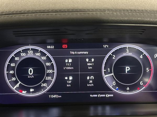 2019-Land-Rover-Discovery-30-TD6-HSE image:2
