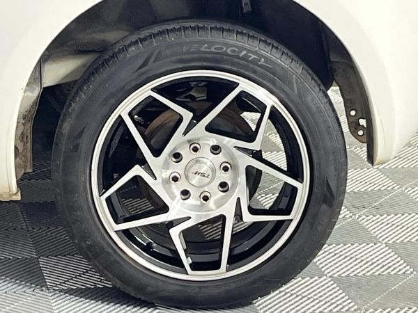 2007-Toyota-Yaris-T1-3-dr image:4