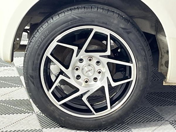 2007-Toyota-Yaris-T1-3-dr image:5