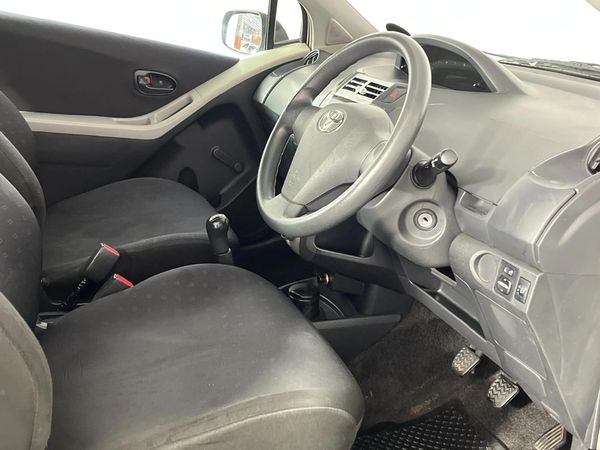 2007-Toyota-Yaris-T1-3-dr image:7