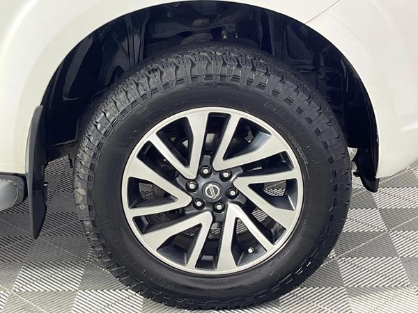 2018-Nissan-Navara-23D-LE-Double-Cab image:4