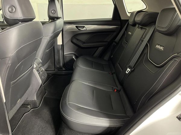 2022-Haval-Jolion-15T-Super-Luxury-Auto image:3