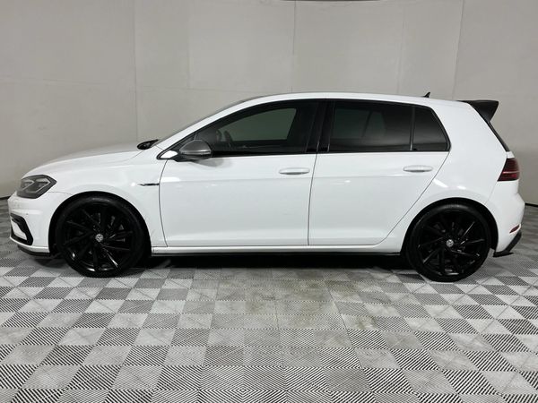 2017-Volkswagen-Golf-VII-20-TSI-R-Auto image:18
