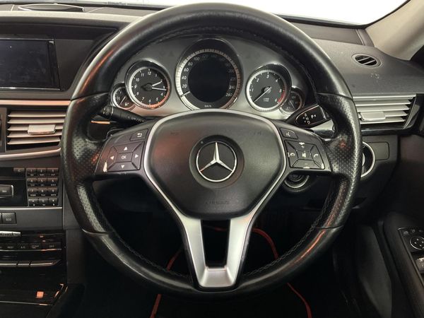 2012-Mercedes-Benz-E-Class-E-250-CDI-BE-Avantgarde image:10