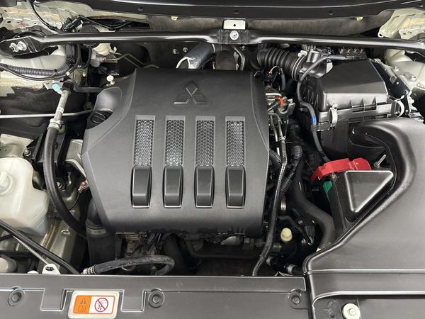 2022-Mitsubishi-Eclipse-Cross-15T-GLS-Auto image:13