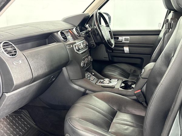 2015-Land-Rover-Discovery-4-30-TD-SD-V6-SE image:8