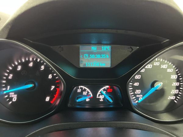 2015-Ford-Kuga-15-EcoBoost-Ambiente image:2