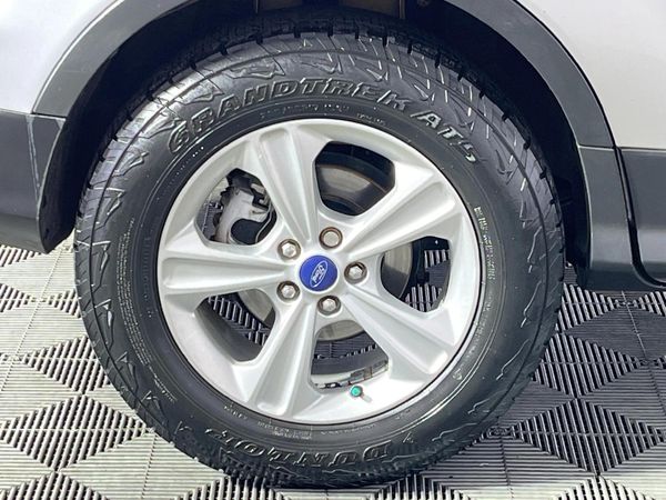 2015-Ford-Kuga-15-EcoBoost-Ambiente image:7
