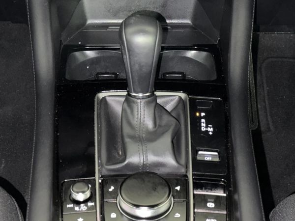 2023-Mazda-3-15-Dynamic-Auto-5-dr image:10