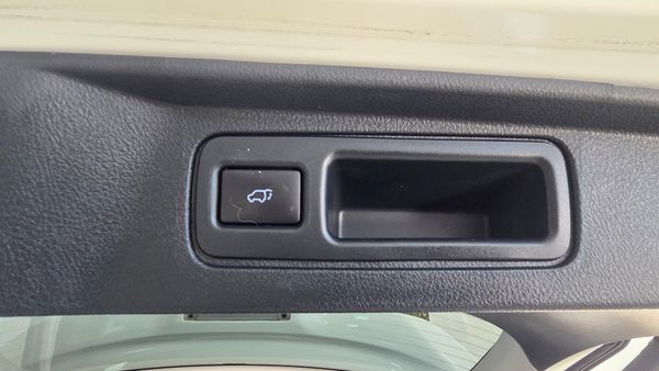 2023-Toyota-Fortuner-Toyota-Fortuner-28-GD6-RB-VX-AT image:9
