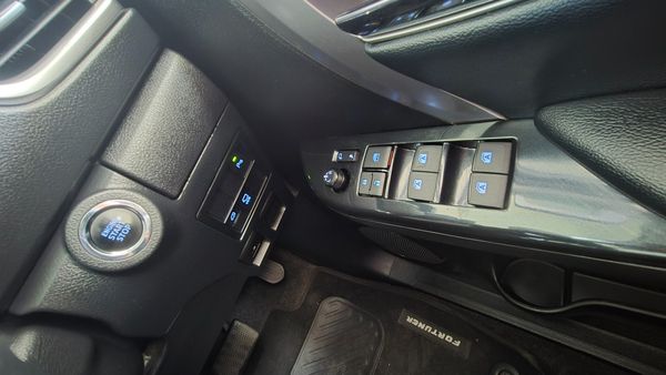 2023-Toyota-Fortuner-Toyota-Fortuner-28-GD6-RB-VX-AT image:18