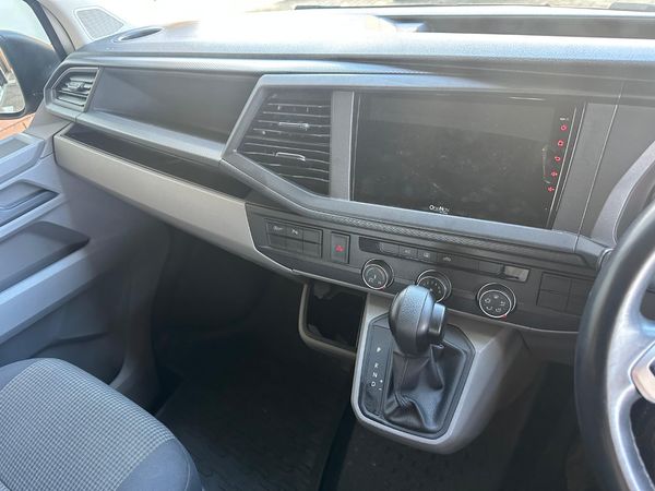 2022-Volkswagen-Transporter-T61-Crew-Bus-20-BiTDI-SWB-146kW-4Motion-Auto-5 image:14