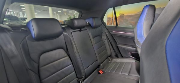 2024-Volkswagen-Golf-8-20-TSI-R-DSG image:12