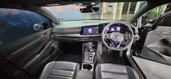 2024-Volkswagen-Golf-8-20-TSI-R-DSG image:7