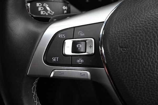 2020-Volkswagen-Touareg-30-TDI-V6-Executive image:20