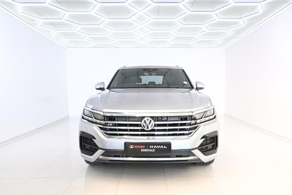 2020-Volkswagen-Touareg-30-TDI-V6-Executive image:6