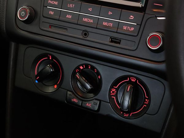 2020-Volkswagen-Polo-GP-14-Trendline image:9