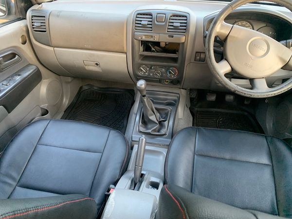 2008-Isuzu-KB-250D-Teq-Double-Cab-LE image:24