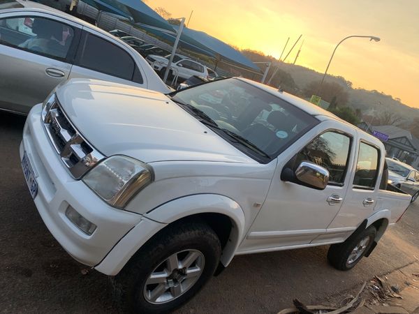 2008-Isuzu-KB-250D-Teq-Double-Cab-LE image:4